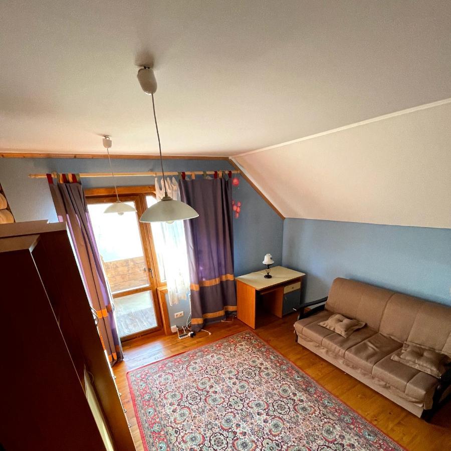 На Полумистому Villa Mykulytjyn Exteriör bild
