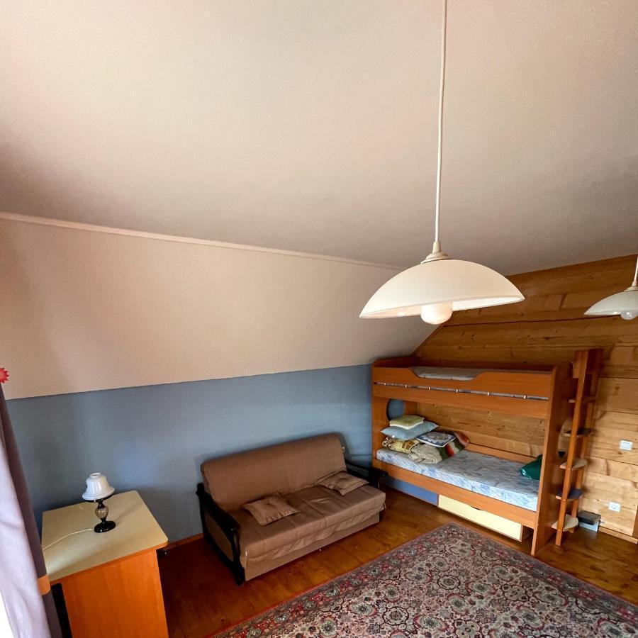 На Полумистому Villa Mykulytjyn Exteriör bild