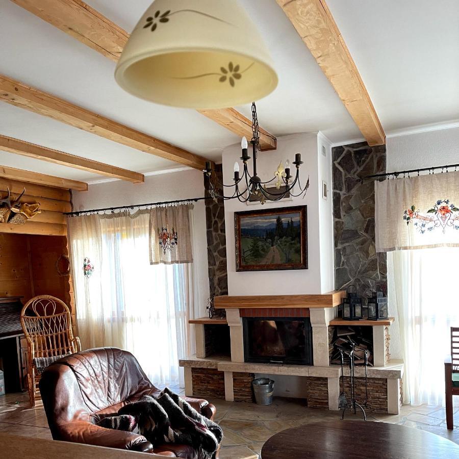 На Полумистому Villa Mykulytjyn Exteriör bild